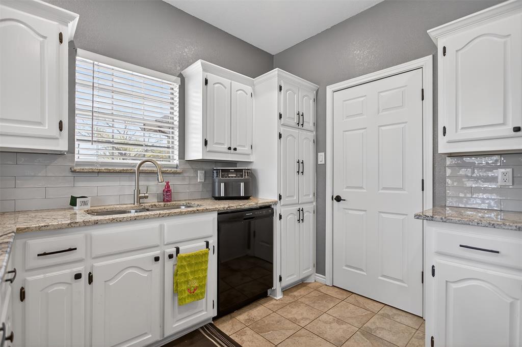 920 York Street Forney, TX 75126 - Photo 12 of 25