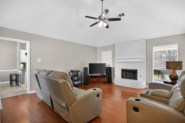 $299,000 | 920 York Street, Forney, TX 75126