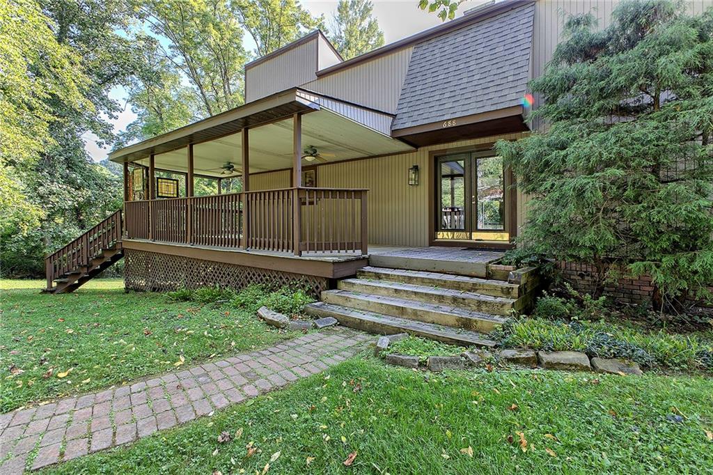 688 Bucktown Road Irwin, PA 15642 - Photo 2 of 30 Gallery Image 2