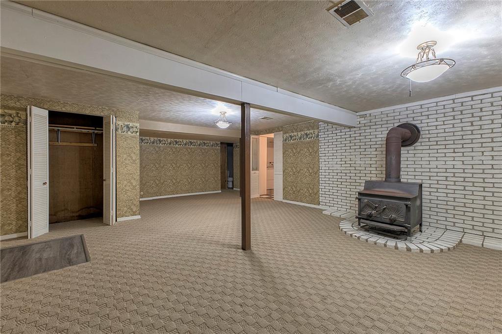 688 Bucktown Road Irwin, PA 15642 - Photo 28 of 30 Gallery Image 28