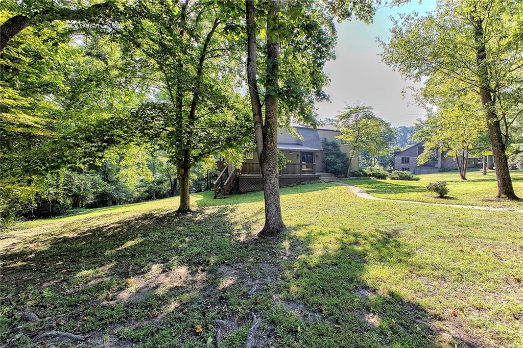 688 Bucktown Road Irwin, PA 15642 - Photo 4 of 30 Gallery Image 4