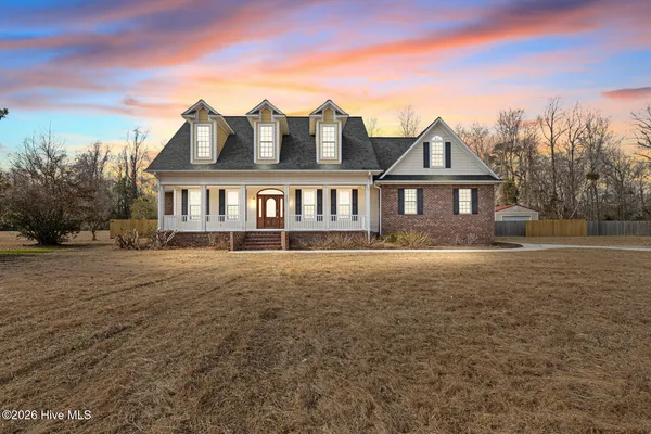 $545,000 | 237 Country Squire Lane, Jacksonville, NC 28540