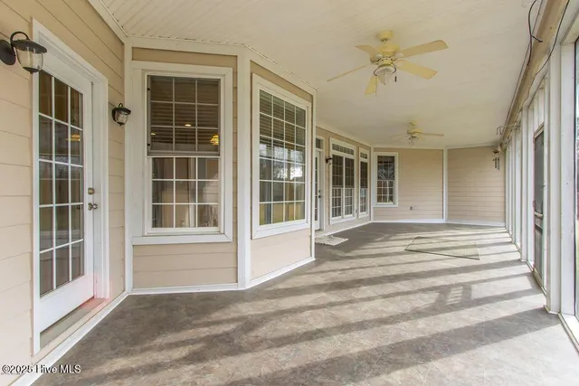 $610,000 | 237 Country Squire Lane, Jacksonville, NC 28540