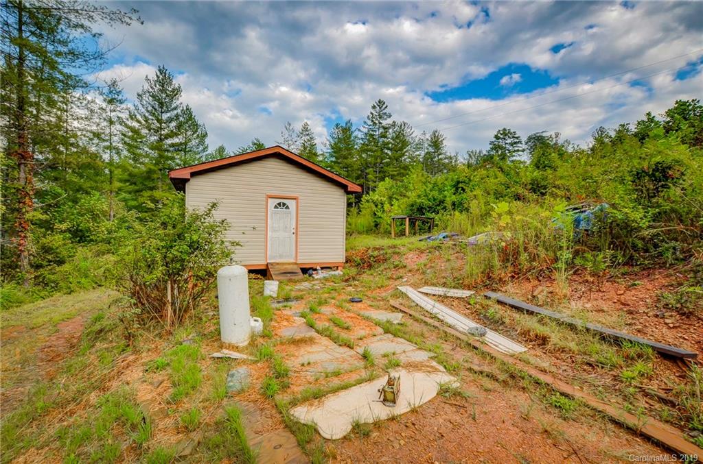 999 Rock Springs Rutherfordton, NC 28139 - Photo 27 of 34 Gallery Image 27