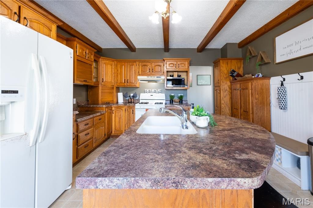 402 East Allen Avenue Witt, IL 62094 - Photo 23 of 37