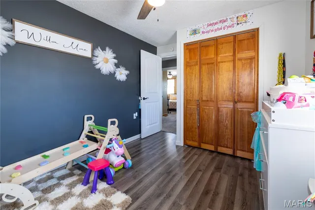 $153,500 | 402 East Allen Avenue, Witt, IL 62094