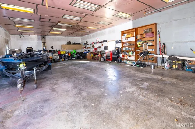 $153,500 | 402 East Allen Avenue, Witt, IL 62094