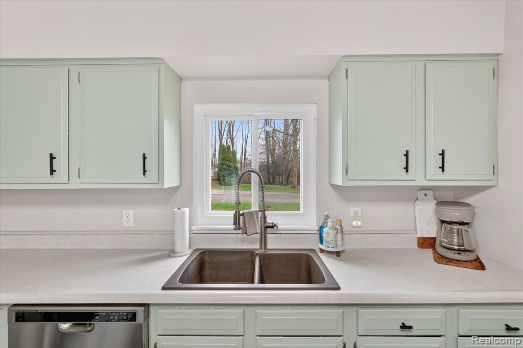 13508 Center Road Clio, MI 48420 - Photo 16 of 38
