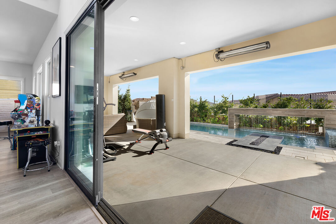 20234 Jubilee Way Porter Ranch, CA 91326 - Photo 13 of 30 a very nice looking room with a large window