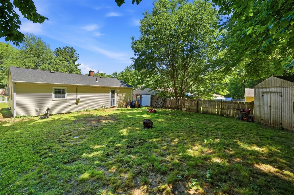 9 Woodcliff Street Springfield, MA 01111 - Photo 18 of 18