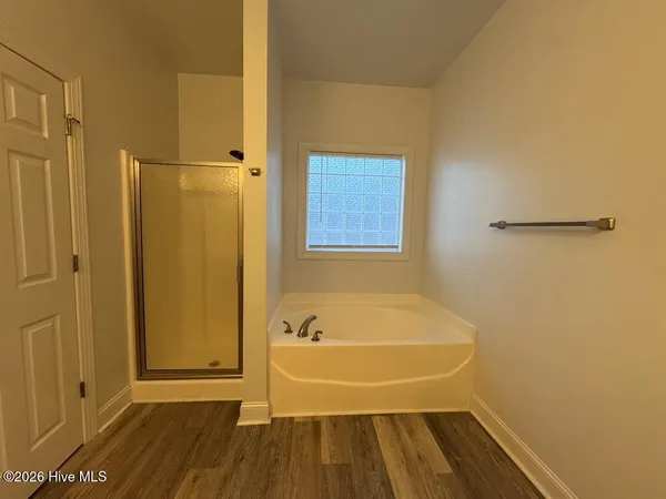 $2,000 | 106 Moonstone Court, Jacksonville, NC 28546