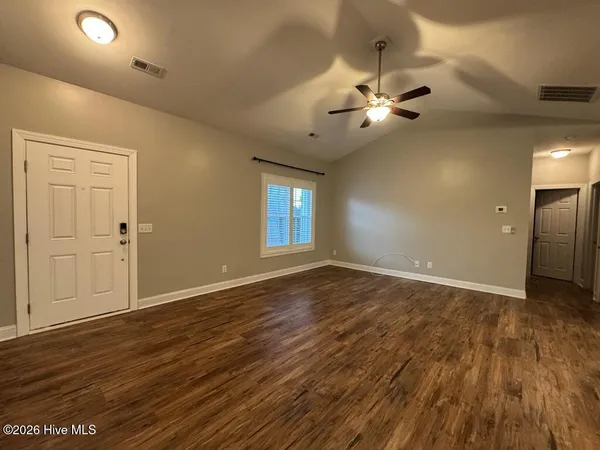 $2,000 | 106 Moonstone Court, Jacksonville, NC 28546