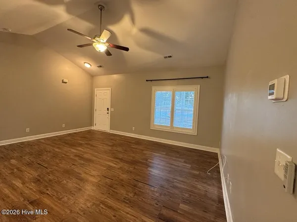 $2,000 | 106 Moonstone Court, Jacksonville, NC 28546