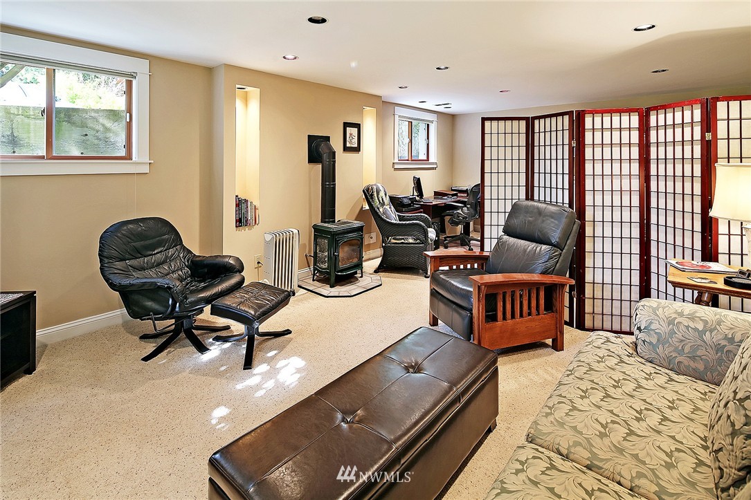 6747 46th Avenue Southwest Seattle, WA 98136 - Photo 18 of 22 Gallery Image 18
