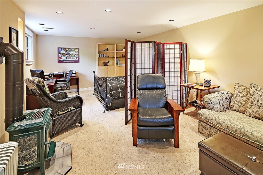 6747 46th Avenue Southwest Seattle, WA 98136 - Photo 19 of 22 Gallery Image 19