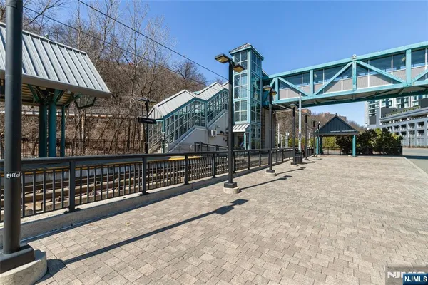 $3,700 | 4301 Park Avenue, Unit 6D, Union City, NJ 07087