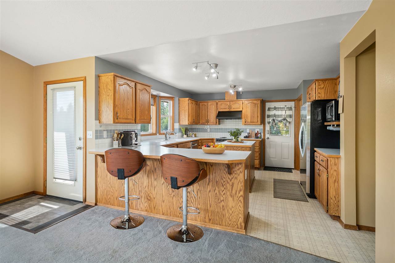 610 West Fender Road Colbert, WA 99005 - Photo 7 of 20