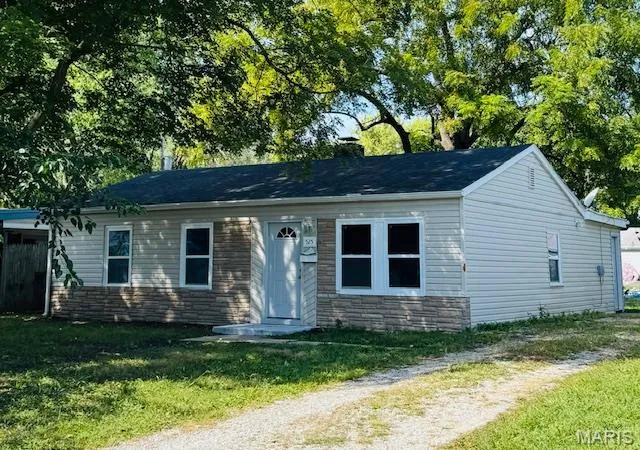 $118,000 | 525 St Leo Drive, Cahokia, IL 62206