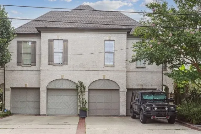 $975,000 | 411 Focis Street, Metairie, LA 70005