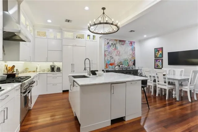 $975,000 | 411 Focis Street, Metairie, LA 70005