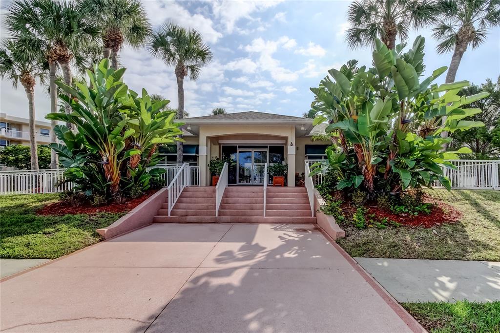 6205 Shoreline Drive, Unit 1304 Seminole, FL 33708 - Photo 50 of 57 a view of house and street view