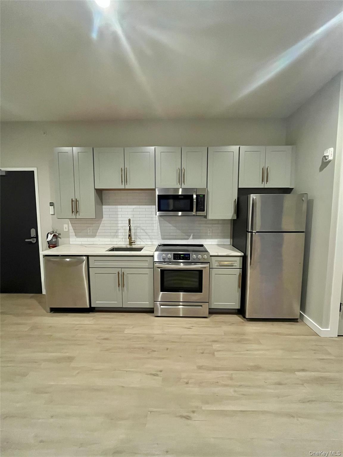 289 Main Street, Unit 305 Poughkeepsie, NY 12601 - Photo 3 of 12