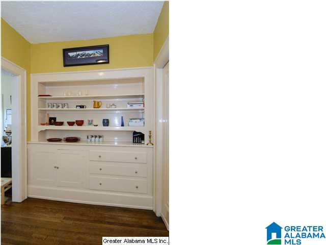 914 Linwood Road Birmingham, AL 35222 - Photo 14 of 32