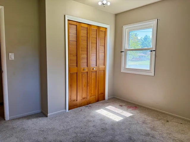 $183,000 | 1557 Ivy Lane, Manistee, MI 49660