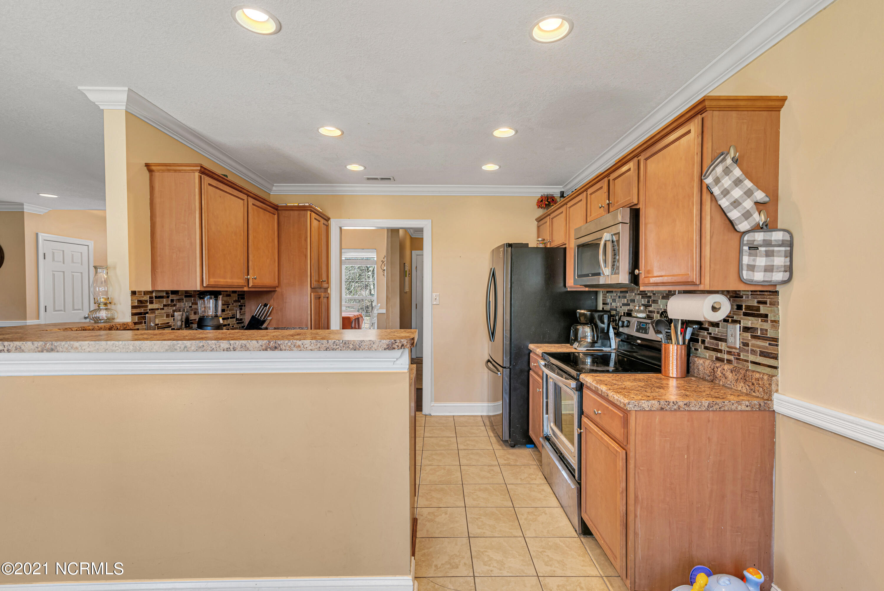 101 Saint Road Richlands, NC 28574 - Photo 11 of 28 DSC_9491