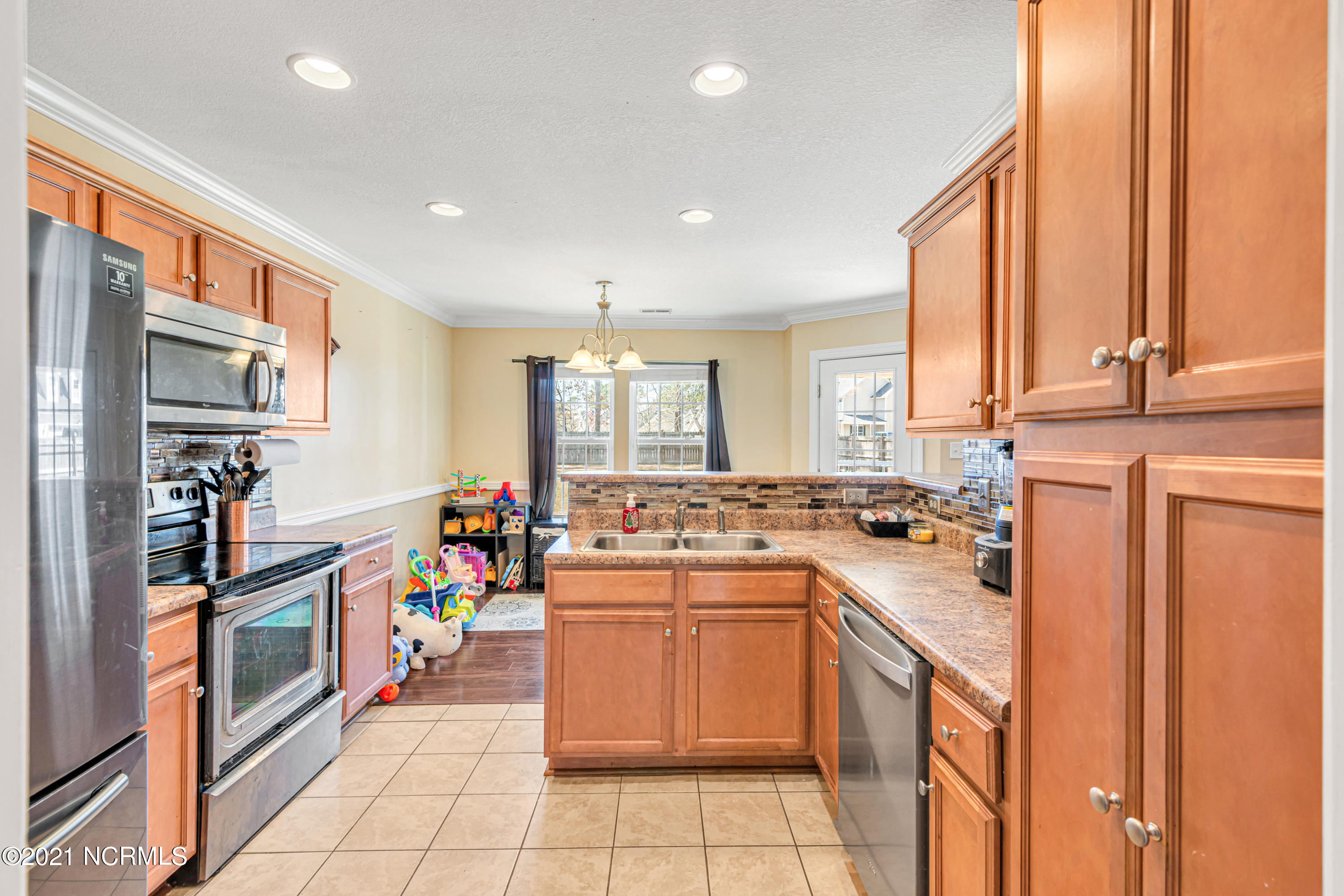 101 Saint Road Richlands, NC 28574 - Photo 10 of 28 DSC_9497