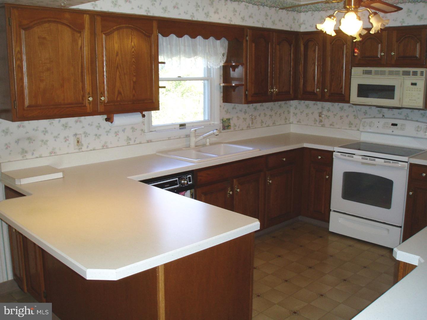 333 Estate Road Boyertown, PA 19512 - Photo 7 of 22 Gallery Image 7