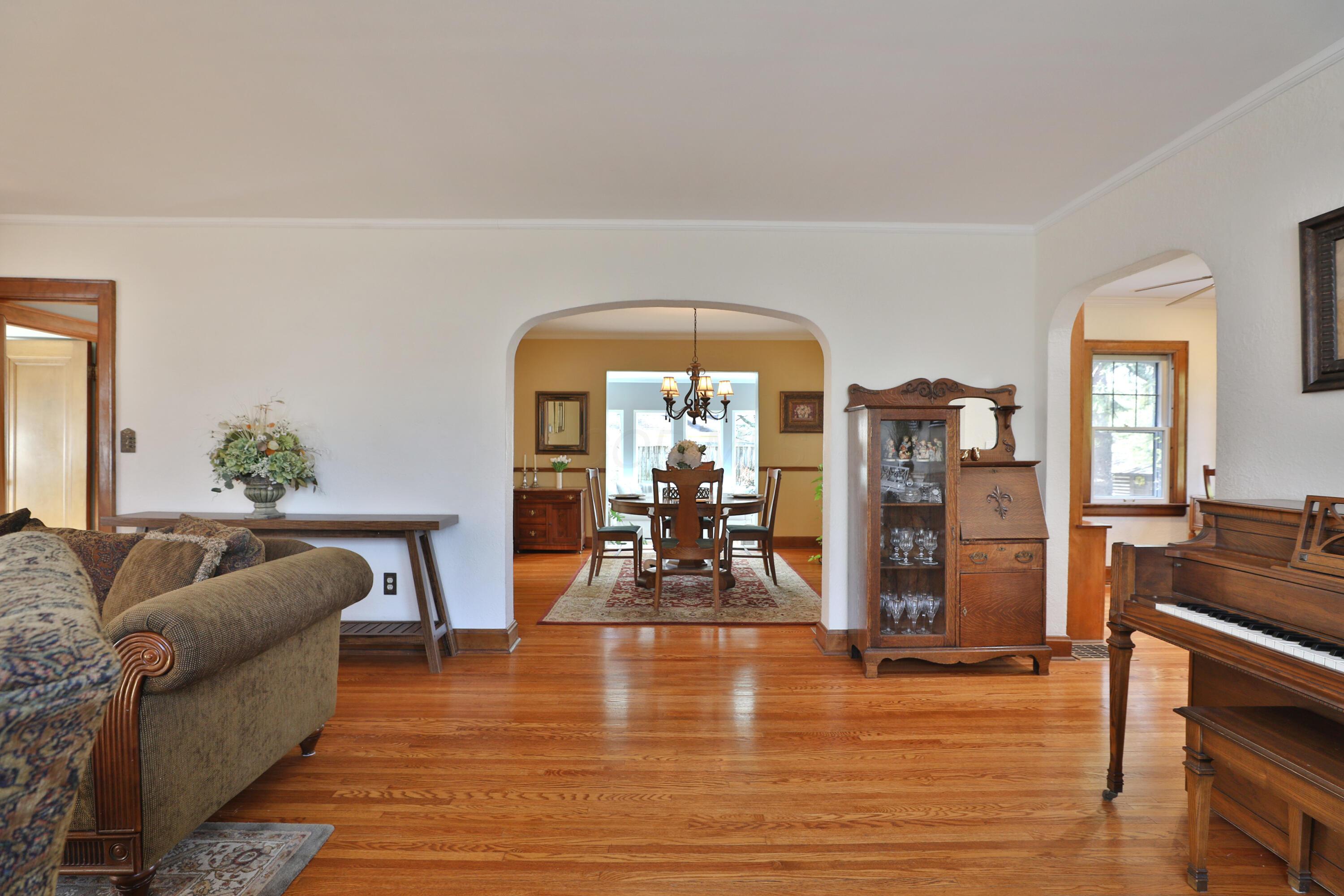 205 Aldrich Road Columbus, OH 43214 - Photo 10 of 77 205-Aldrich-10