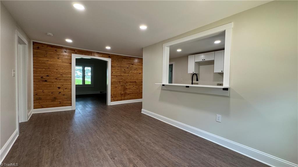 790 Mountain Park Road State Road, NC 28676 - Photo 15 of 40 Large Dining Room