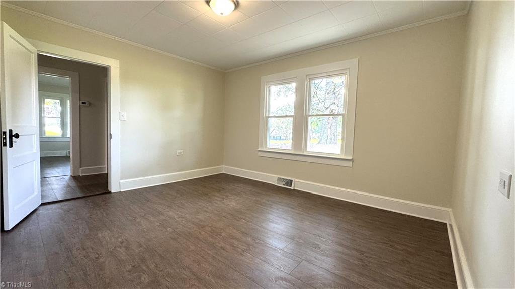 790 Mountain Park Road State Road, NC 28676 - Photo 30 of 40 2nd Bedroom