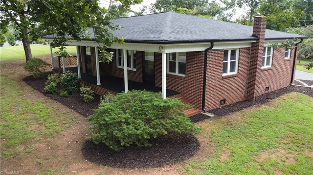 $279,000 | 790 Mountain Park Road, State Road, NC 28676