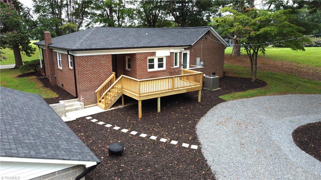 790 Mountain Park Road State Road, NC 28676 - Photo 8 of 40 Large Deck w/ Firepit Area