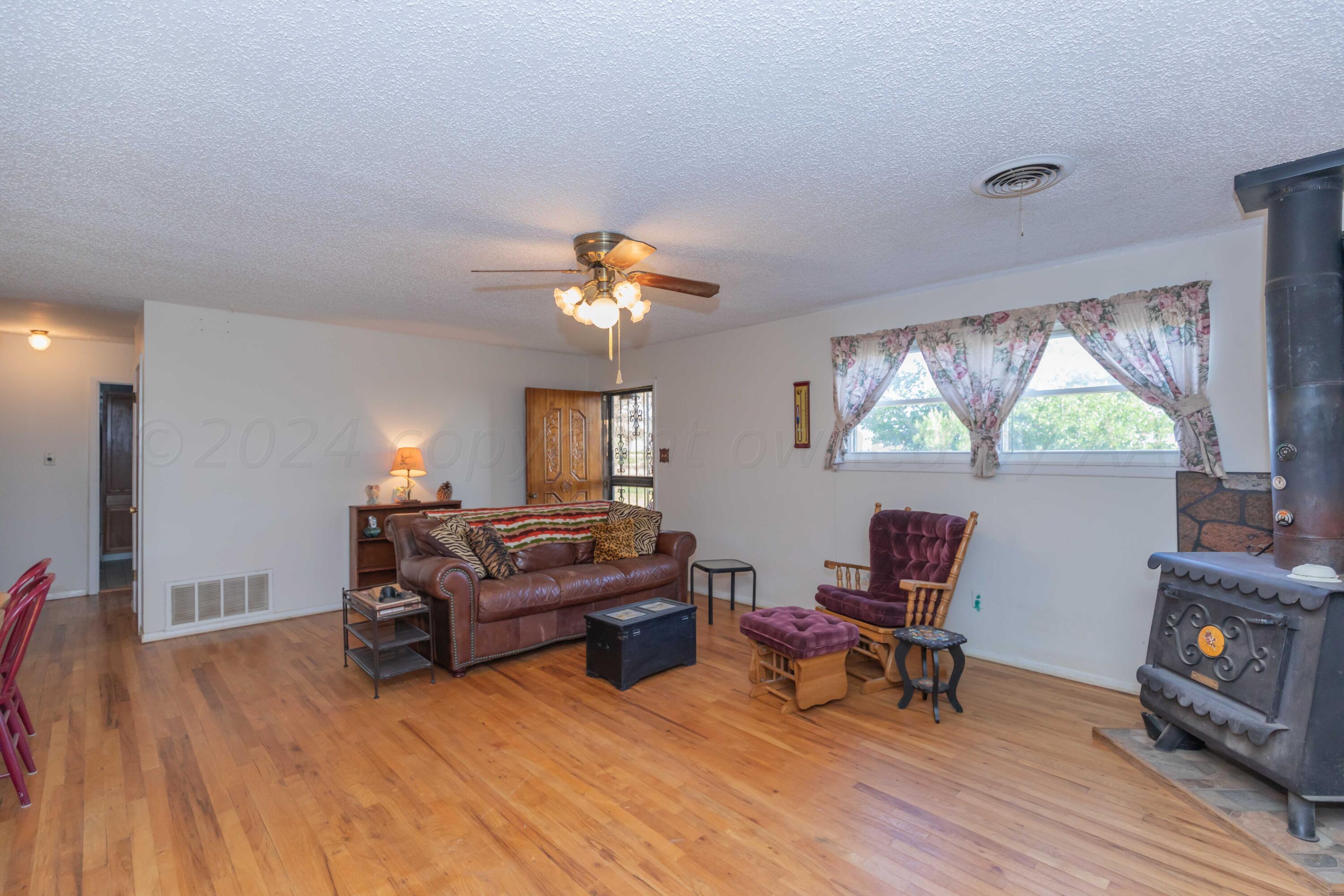 504 East Service Road Washburn, TX 79019 - Photo 3 of 54 LIVING ROOM VIEW 1
