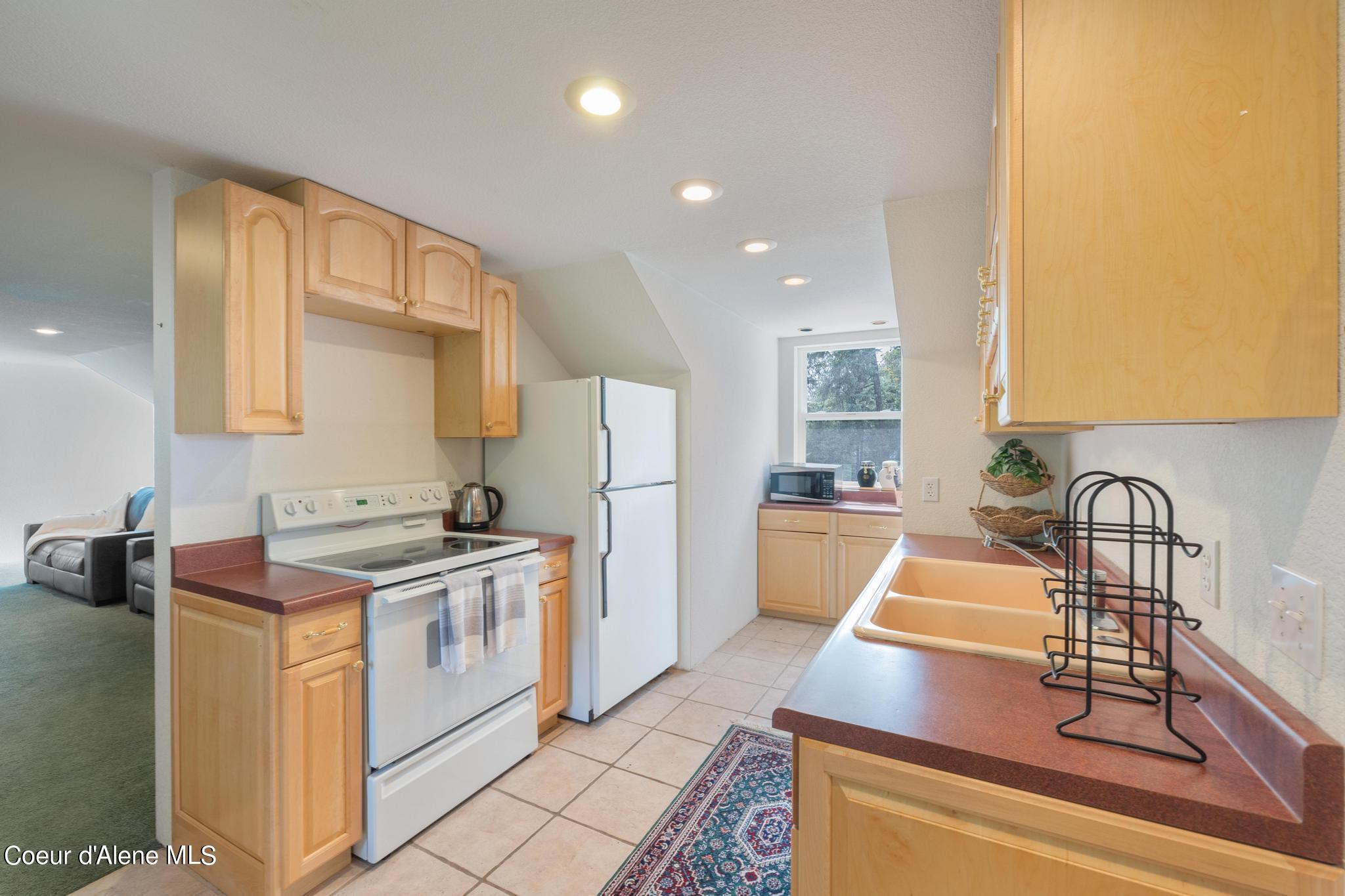 735 South Bushwacker Road Coeur D'Alene, ID 83814 - Photo 49 of 62 IMG_4059