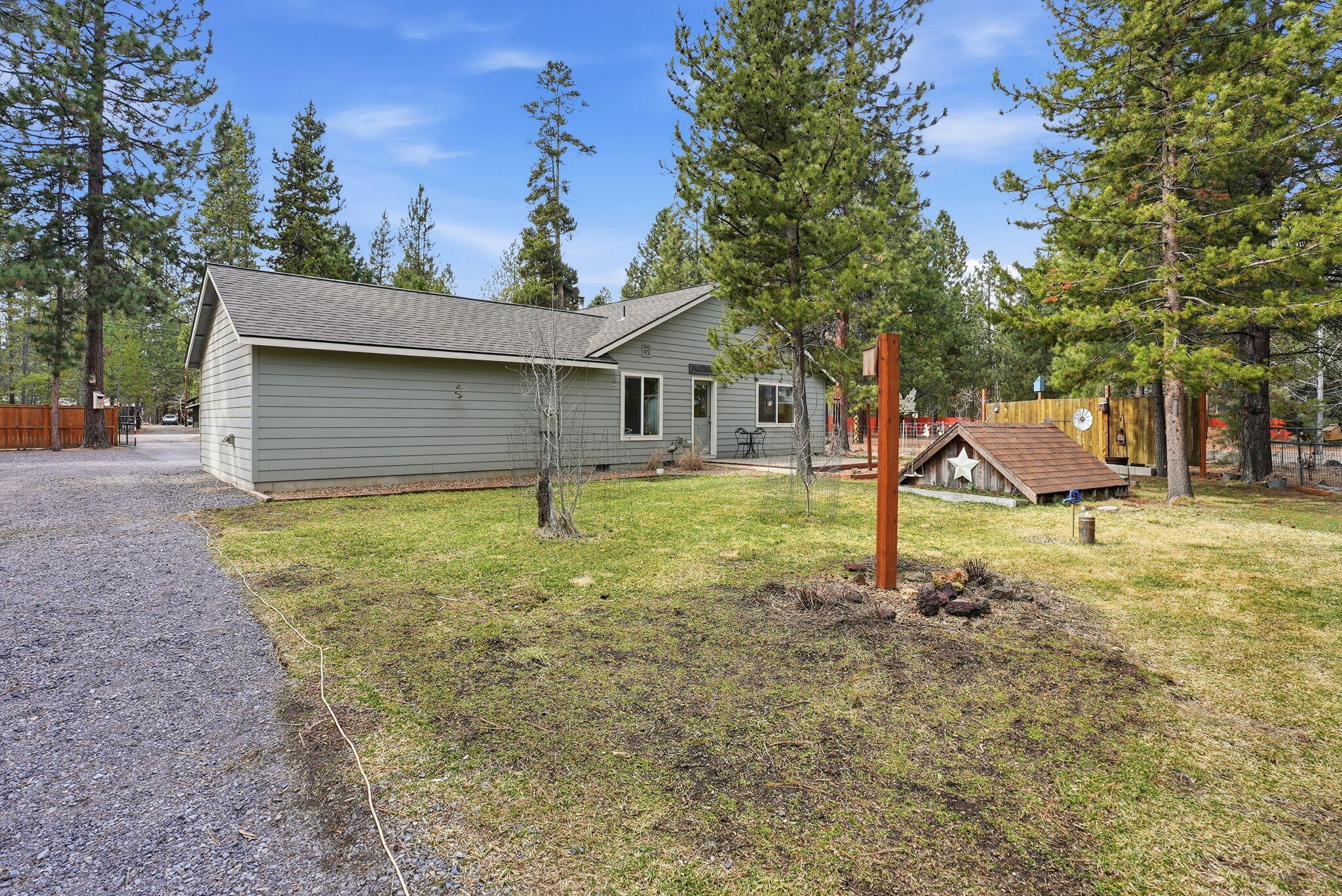 51432 Jory Road La Pine, OR 97739 - Photo 30 of 51 a front view of a house with a yard