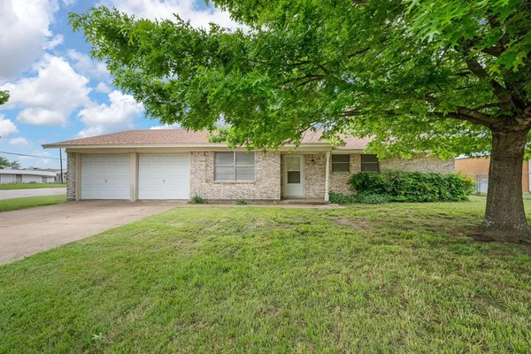 $199,000 | 1912 Joslin Street, Cleburne, TX 76033