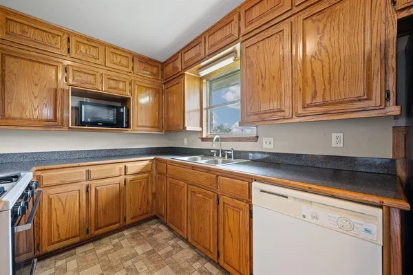 $199,000 | 1912 Joslin Street, Cleburne, TX 76033