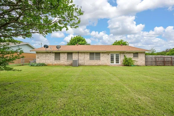 $199,000 | 1912 Joslin Street, Cleburne, TX 76033