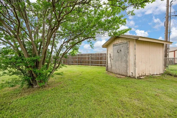 $199,000 | 1912 Joslin Street, Cleburne, TX 76033