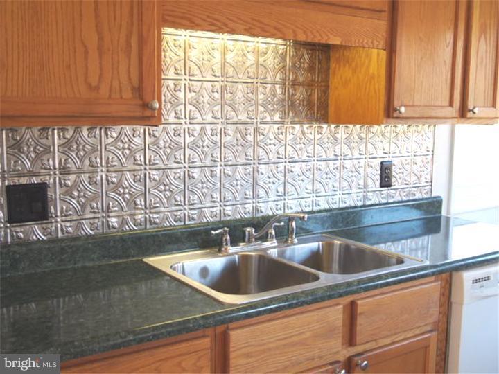 2197 Hopewell Road Nottingham, PA 19362 - Photo 5 of 6 Kitchen