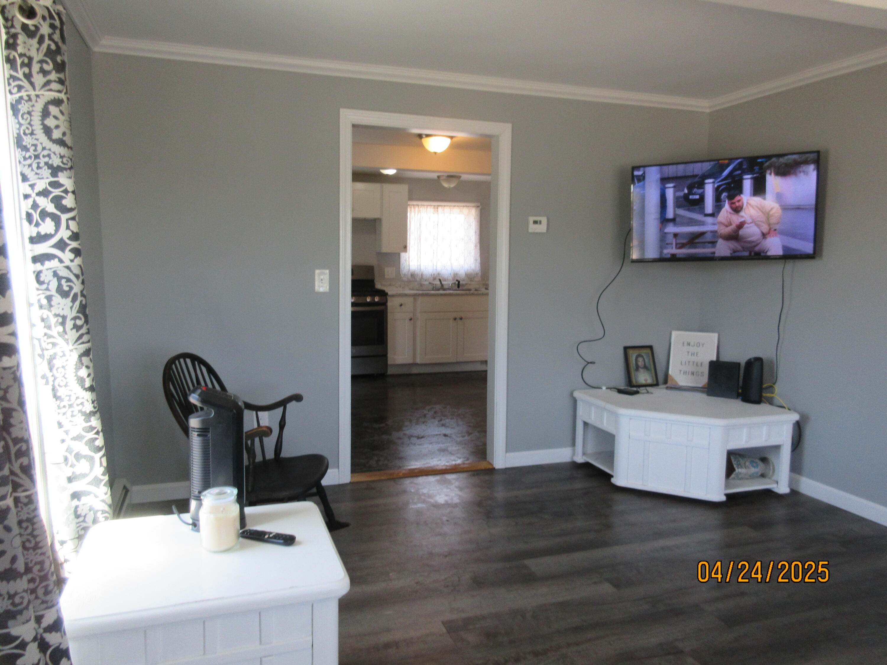 304 Main Street Jonesport, ME 04649 - Photo 6 of 13 Living Room