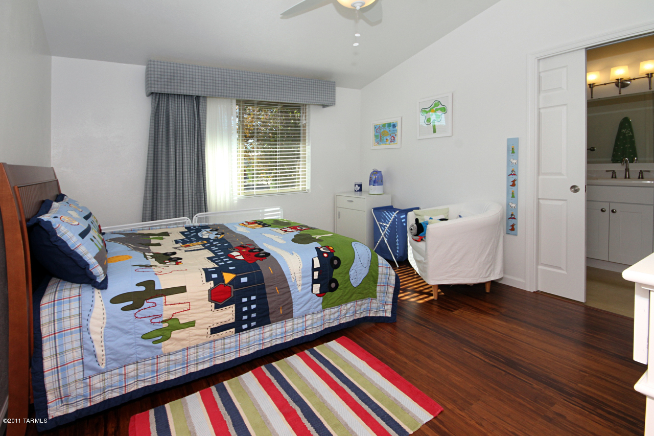 5221 East Alhambra Place Tucson, AZ 85711 - Photo 15 of 20