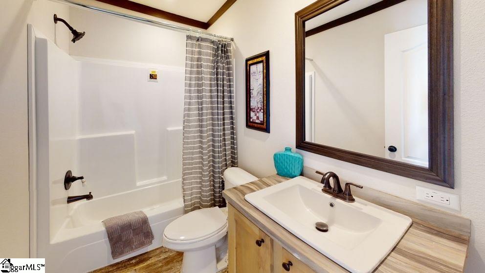 438 Berry Shoals Road Duncan, SC 29334 - Photo 2 of 8