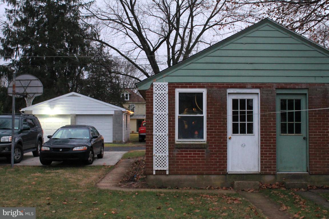 128 Market Street Lititz, PA 17543 - Photo 2 of 17 Gallery Image 2