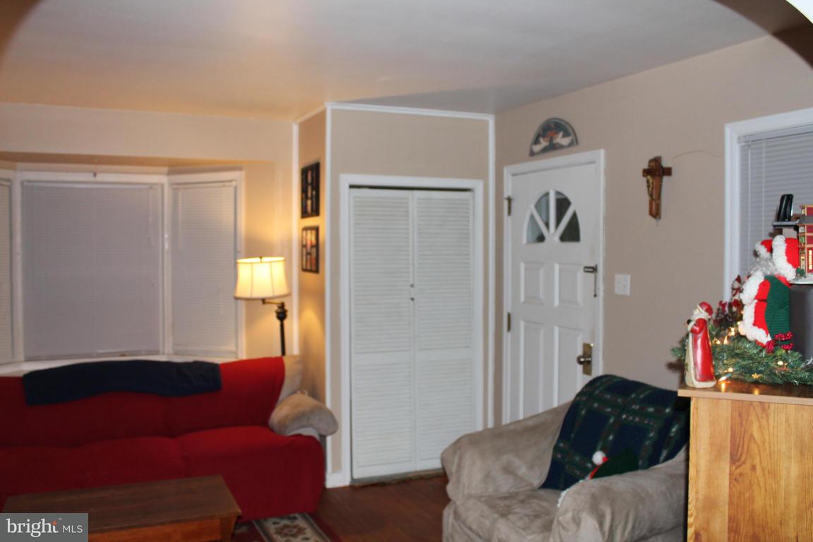 128 Market Street Lititz, PA 17543 - Photo 4 of 17 Gallery Image 4