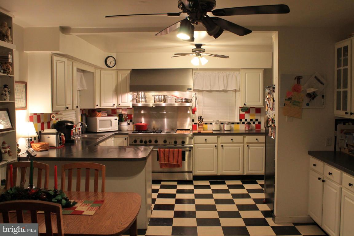 128 Market Street Lititz, PA 17543 - Photo 5 of 17 Gallery Image 5